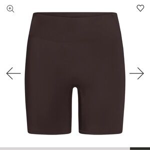 SKIMS + NIKE Shine Bonded Bike Shorts color Phoenix 🤎 BNWT